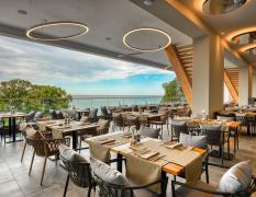 Grifid Hotel Vistamar Restaurant mit Terrasse des Grifid Hotels Vistamar mit Ausblick aufs Meer